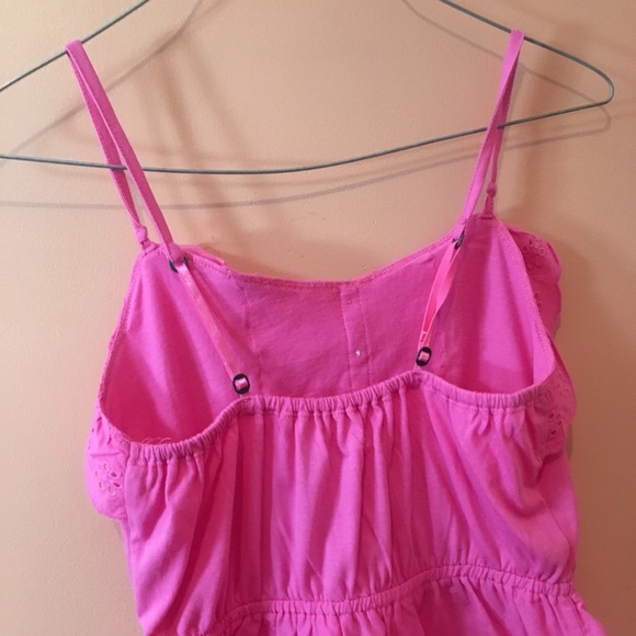 Pink top - Picture 3 of 3